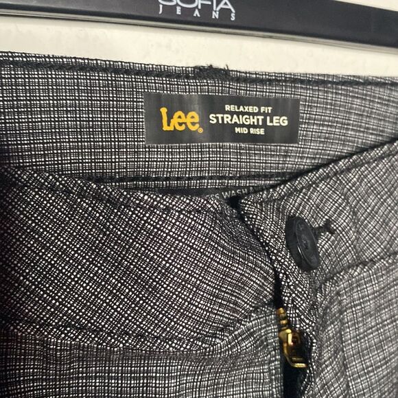 Women’s Lee Relaxed Fit Mid Rise Straight Leg Pants Gray  Plaid Size 18 Long - Picture 8 of 10